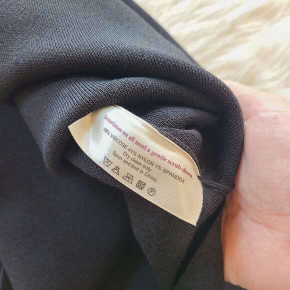 M.M Lafleur The Harlem Skirt Jardigan Knit Black 1X NWT Stretchy Midi Pencil - Picture 5 of 5